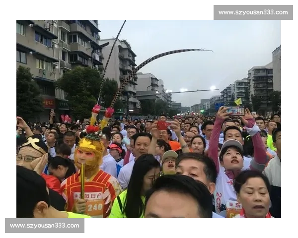 35000 跑者逐梦蓉城!成马赛道绘就古今交响 35000 跑者逐梦蓉城!成马赛道绘就古今交响